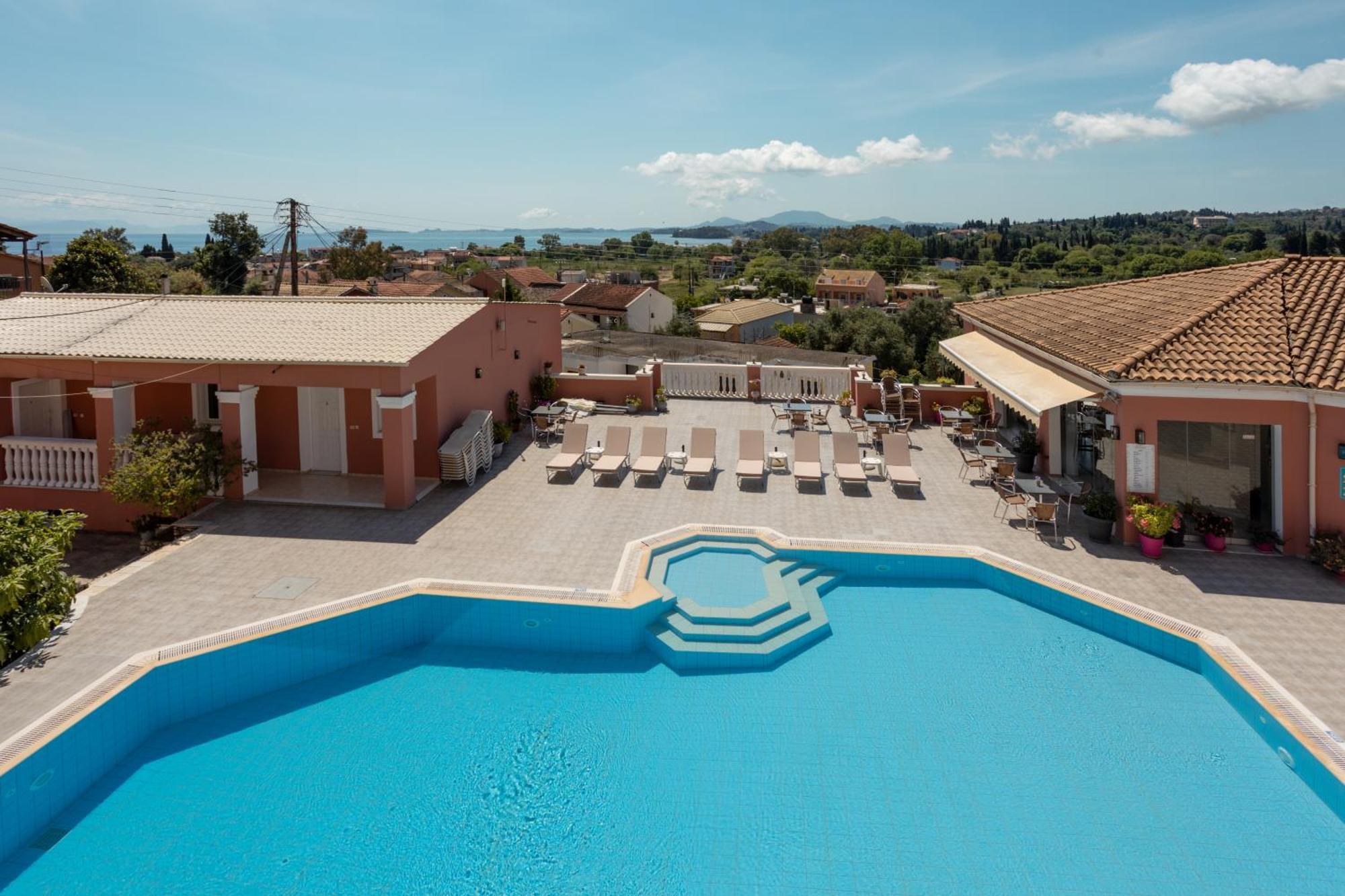 Paradiso Sea View And Pool Corfu 2*