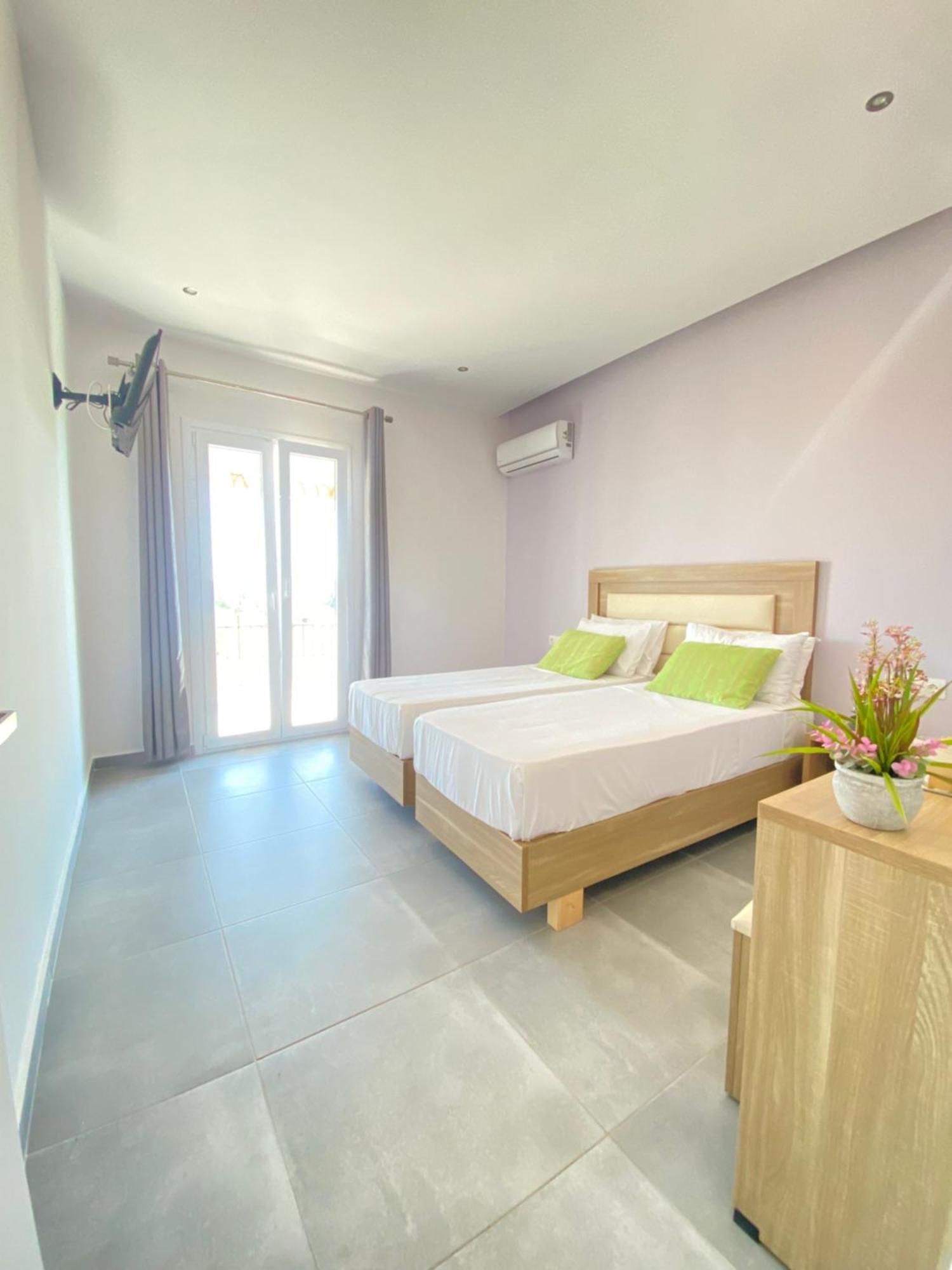 Aparthotel Paradiso Sea View And Pool Corfu 2*